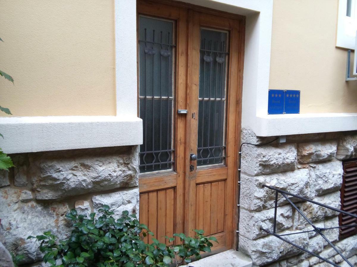 Villa Zajednica Ičići Kültér fotó